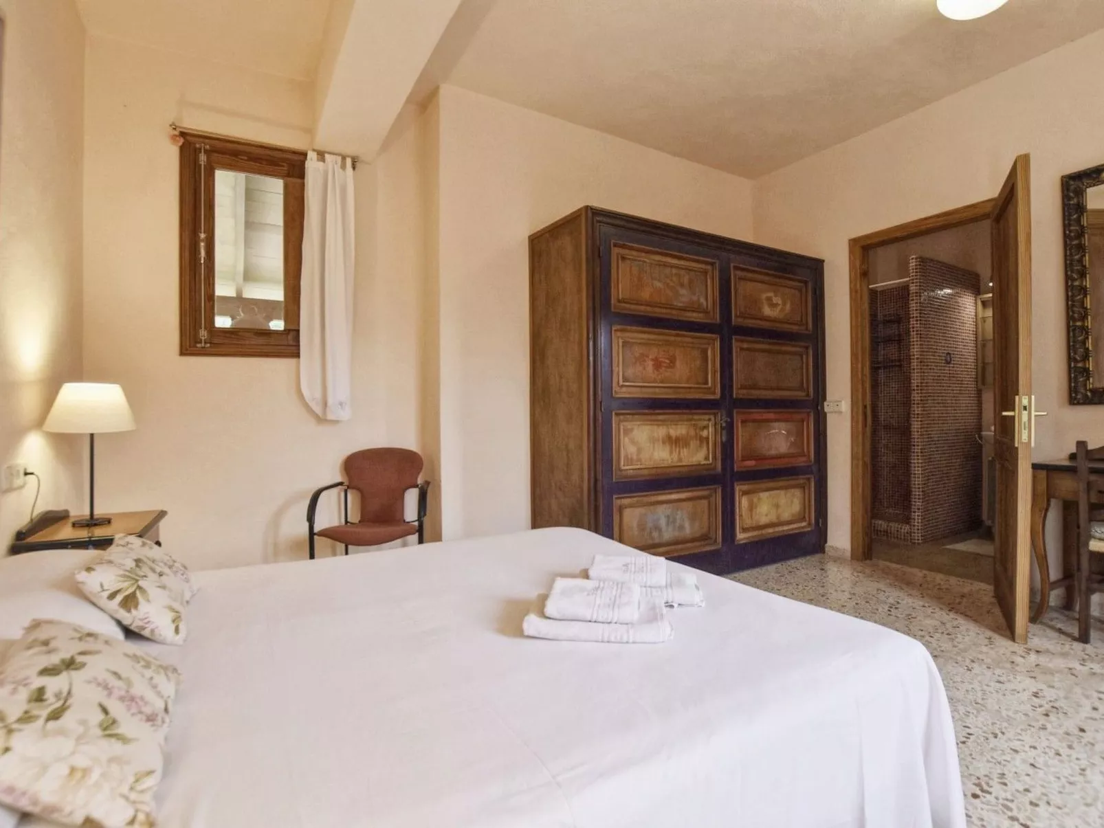 Ferienvilla mit privatem Pool - Binnen