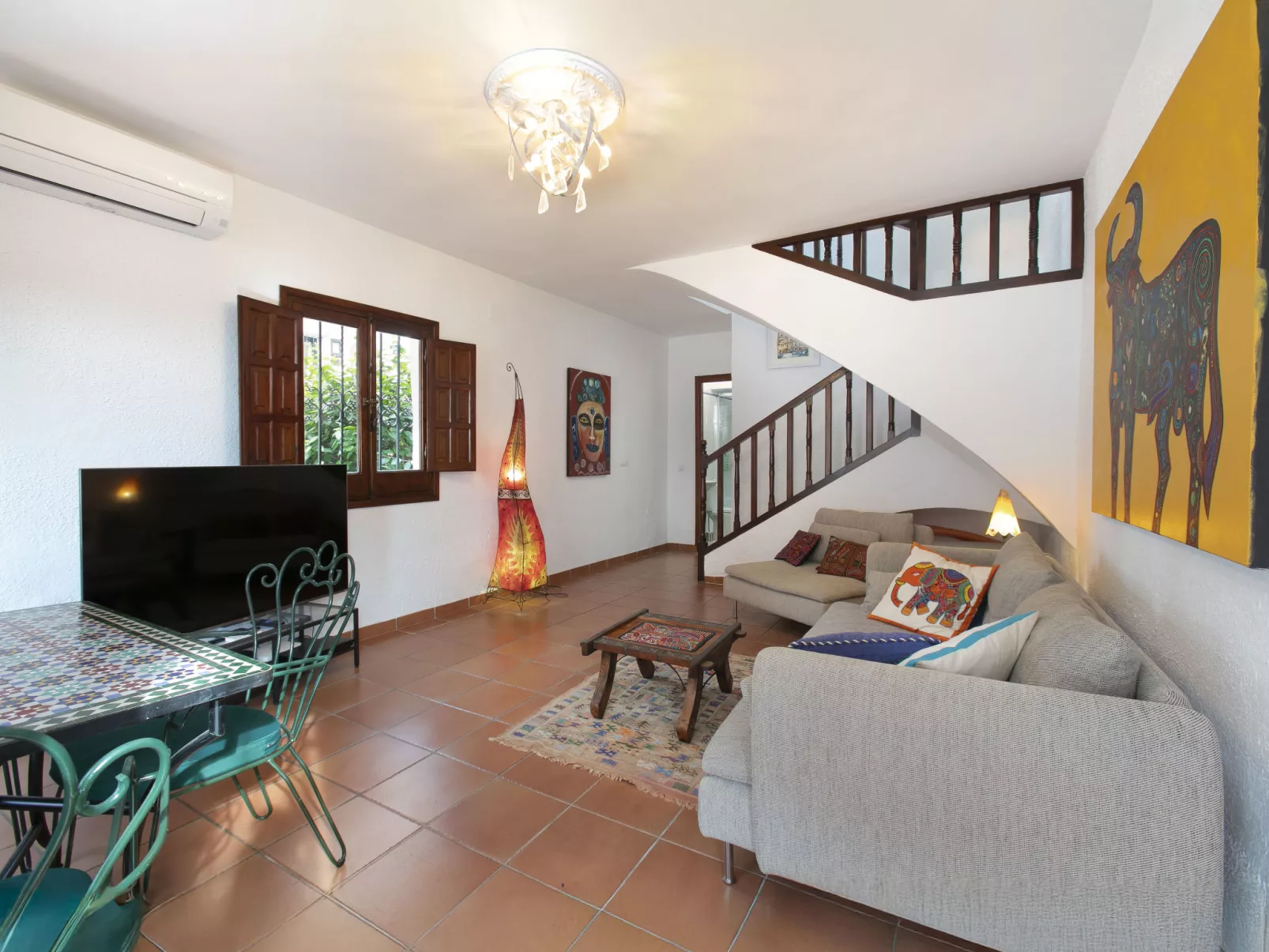 Central Nerja - Binnen