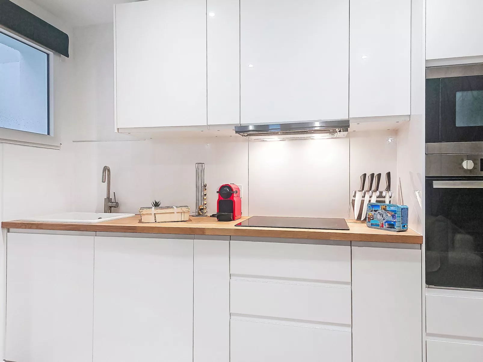 Les Cariatides 6 - Binnen