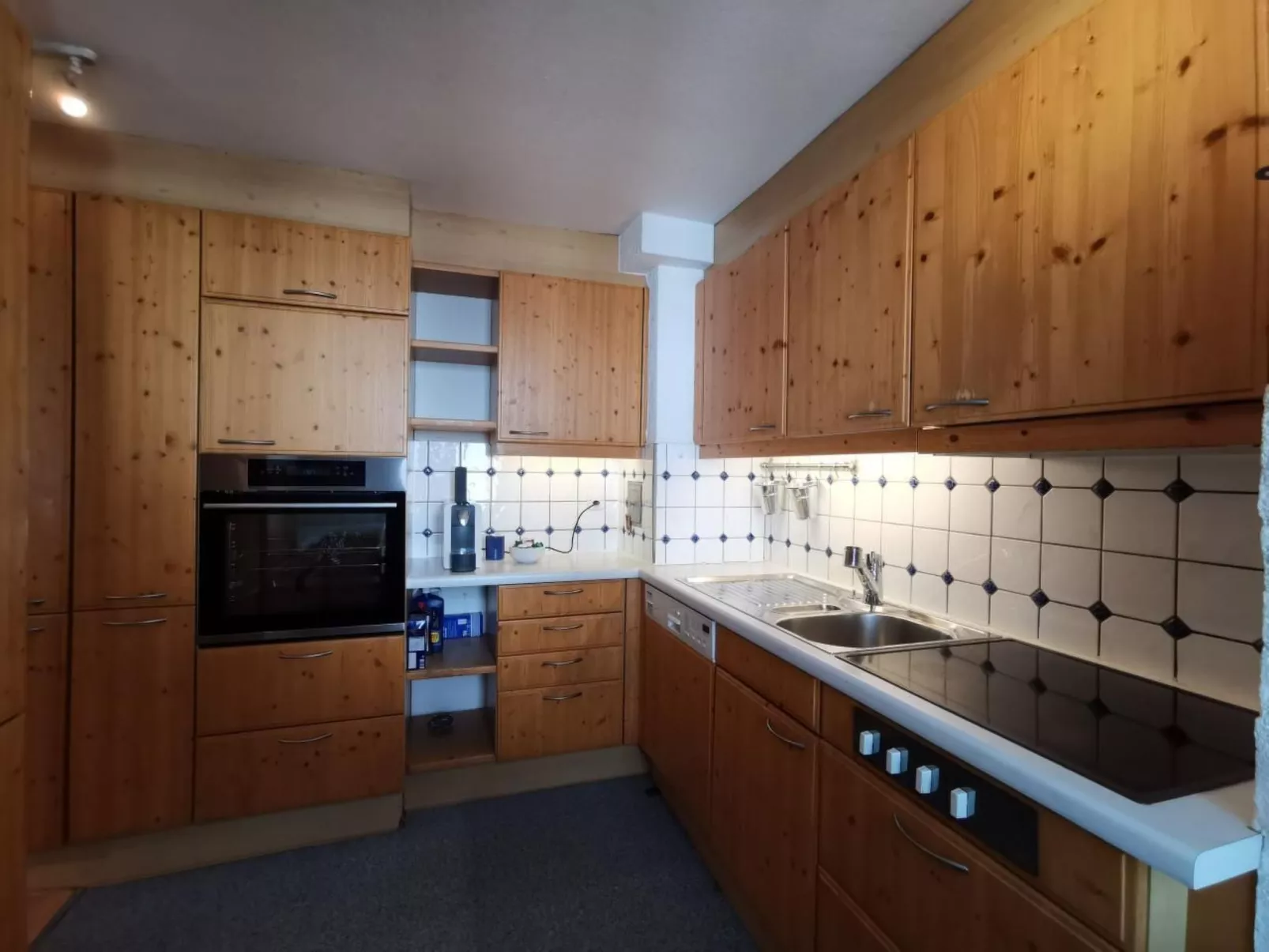 Im Fürstenland 1.OG - Binnen