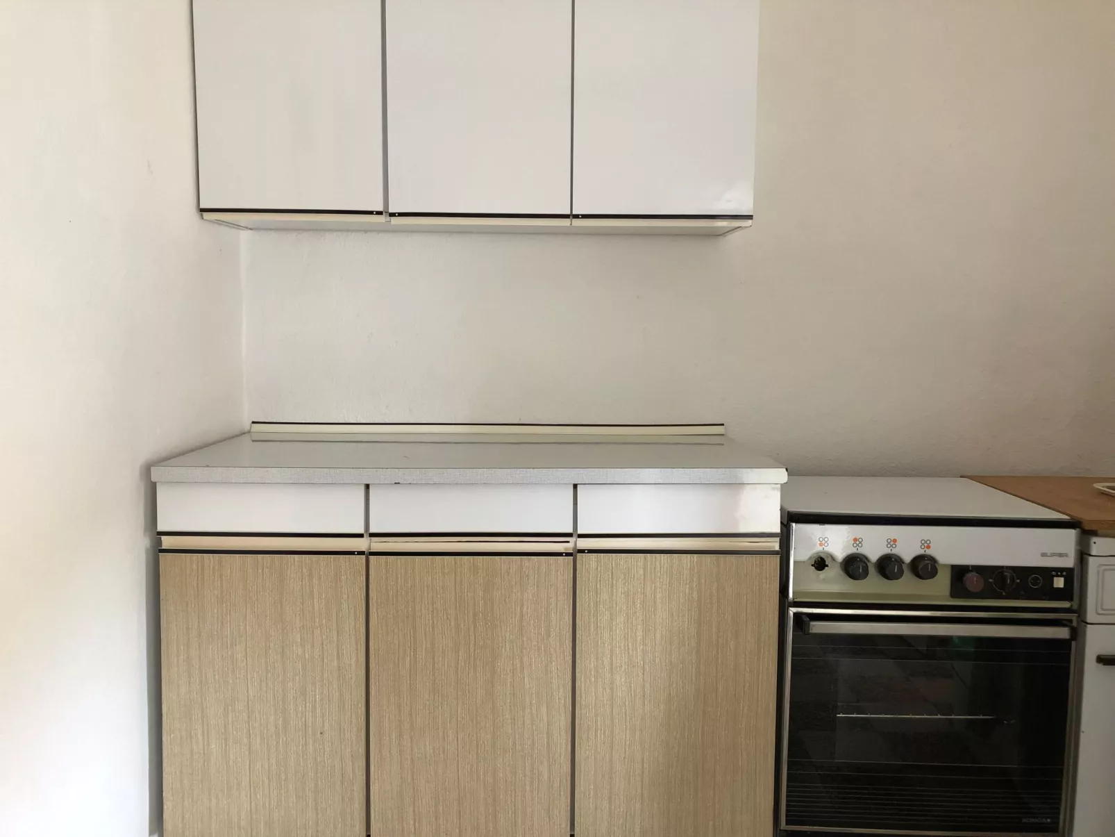 Weißes Haus Robinson mit BBQ und Terrasse - Image-tags.info