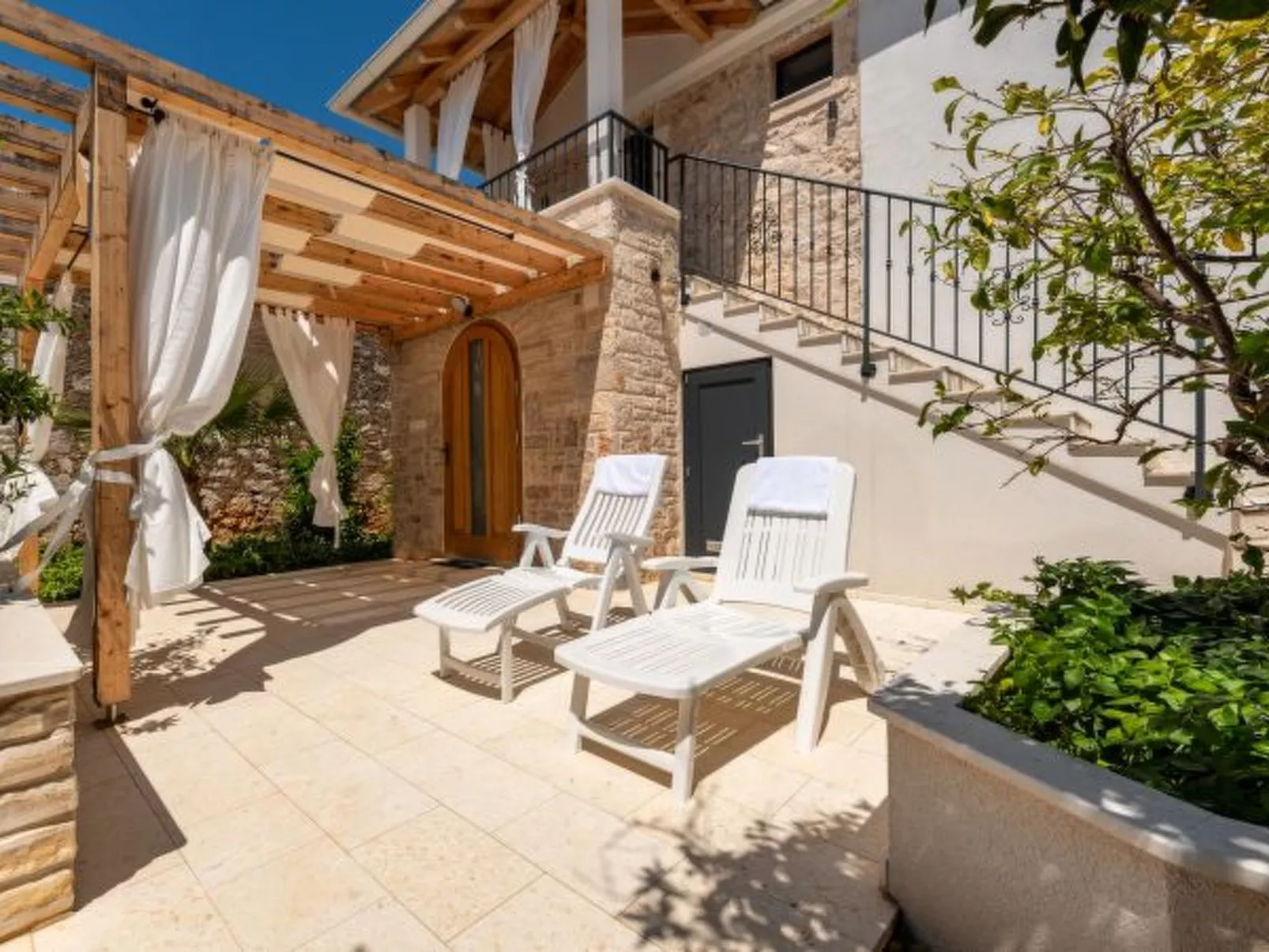 Apartment Varos 2+1 with shared pool - Image-tags.info