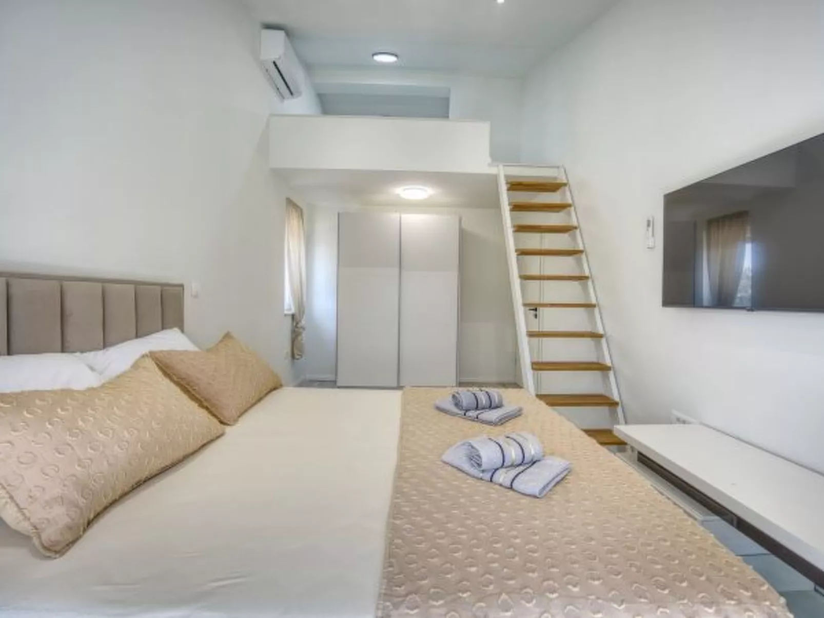 Holiday Home Solea with pool - Image-tags.info