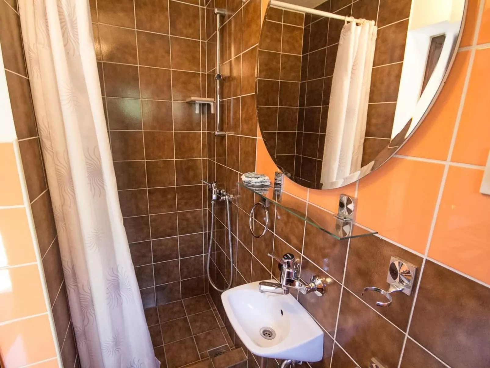 Zimmer "Joze" mit Terrasse - Binnen