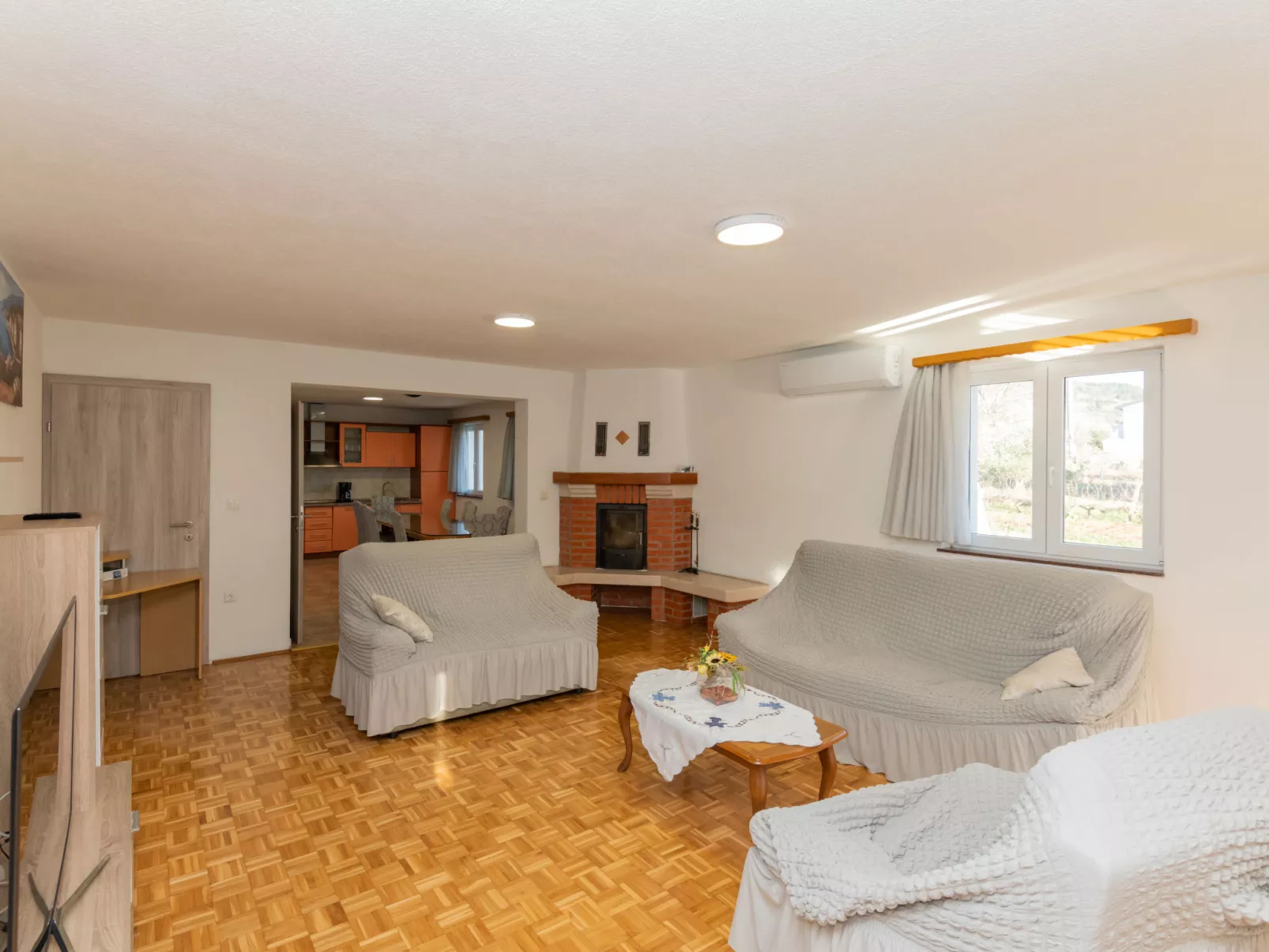 Matanovi dvori - Binnen