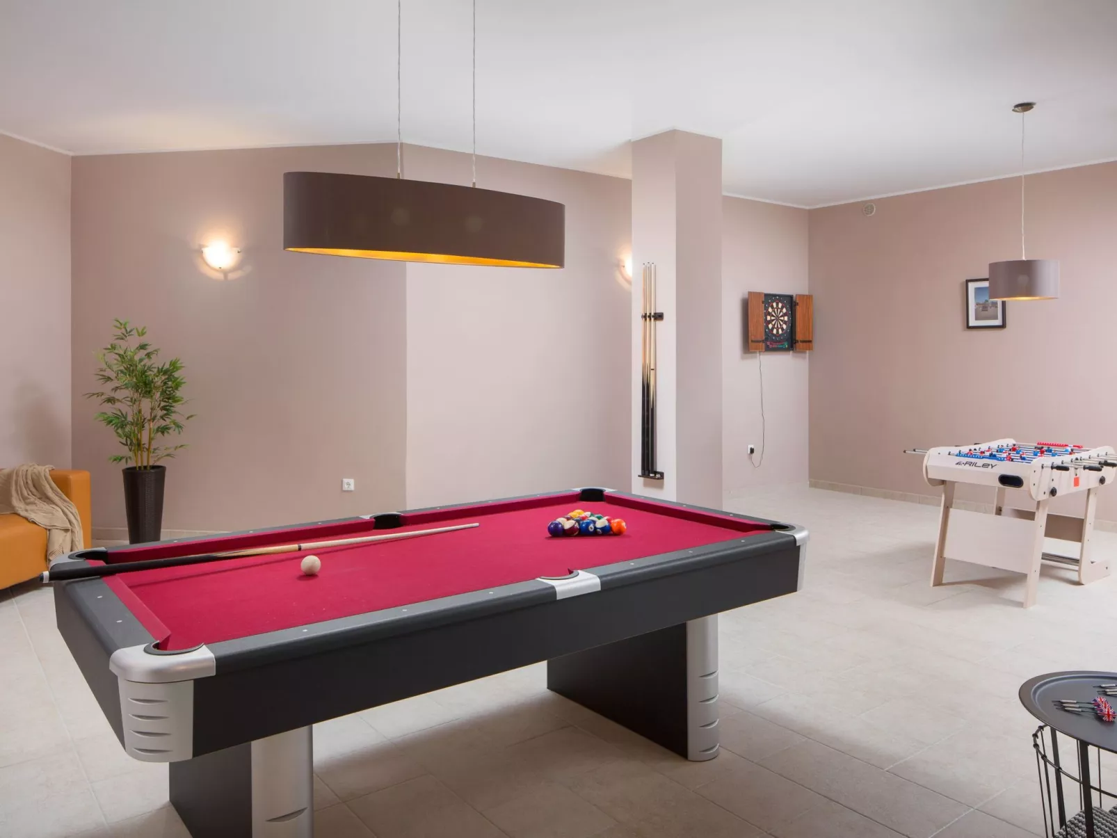 Villa "Star" mit Whirlpool - Binnen