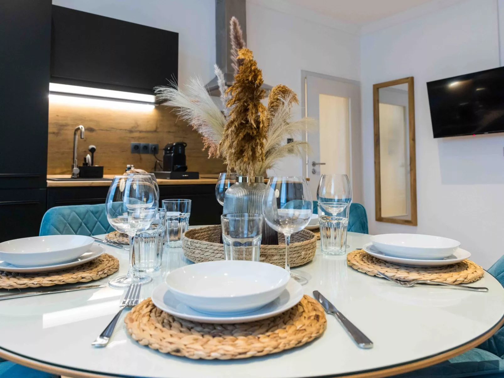 Schiller Apartment im Zentrum von Hof. Küche, Parkplatz, 250MBit Wlan - Binnen