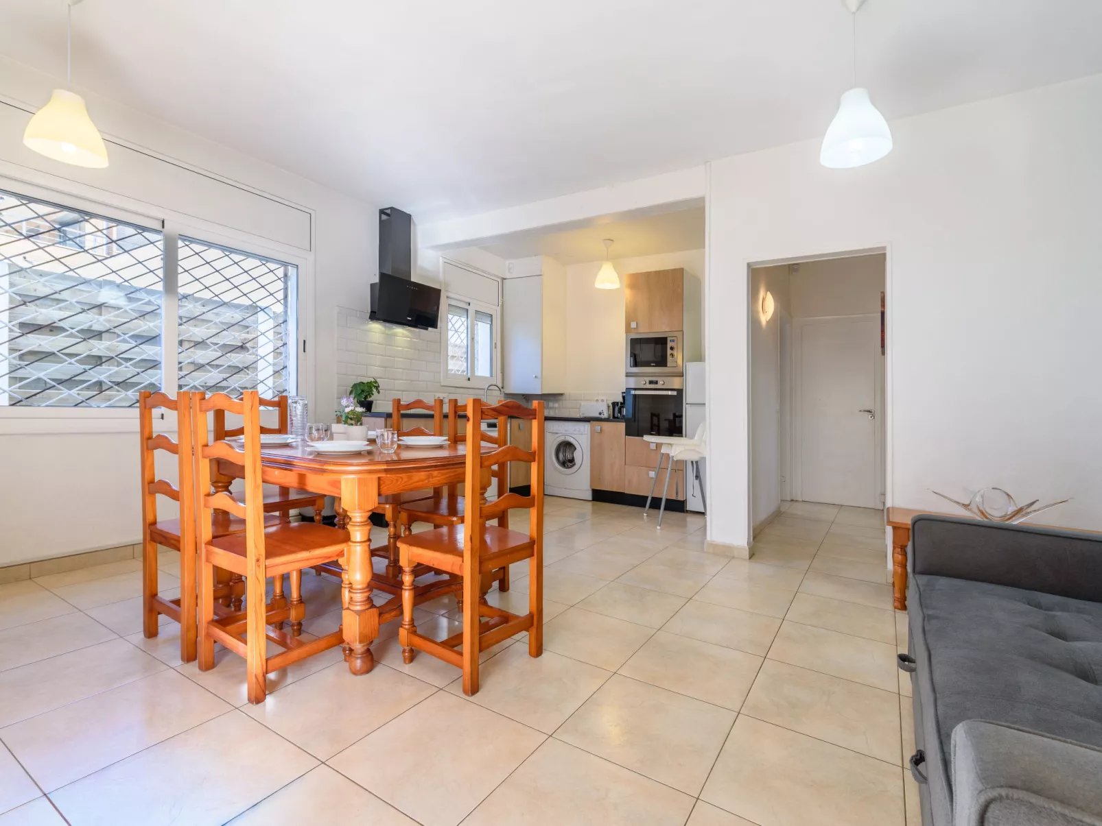 Sol Naciente - Binnen