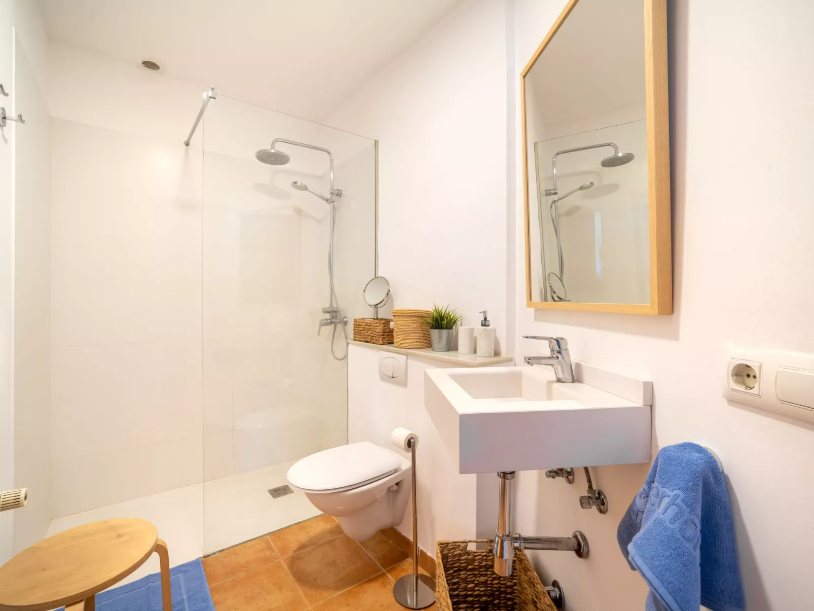 Vista Mar i Muntanya - Binnen