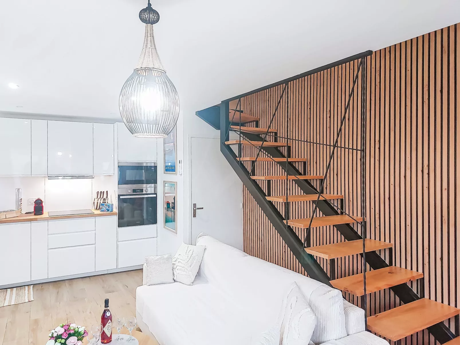 Les Cariatides 6 - Binnen