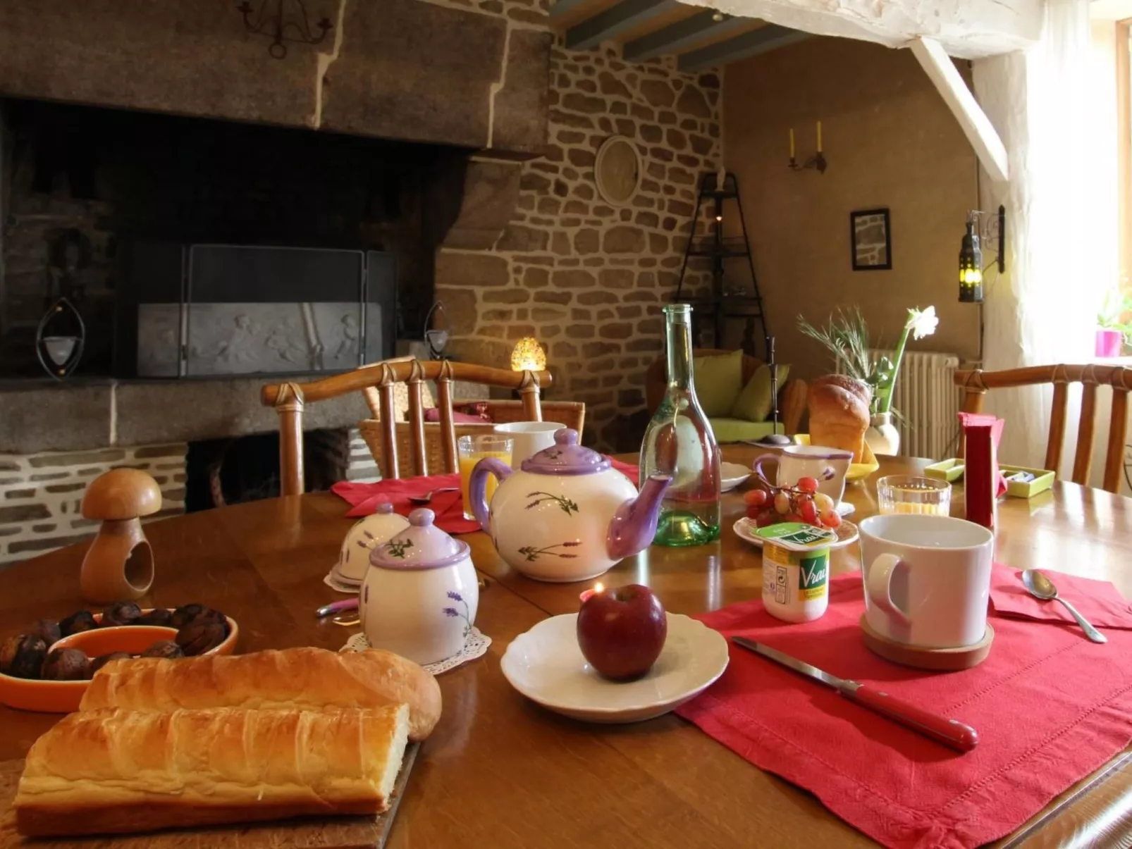 Zimmer Aux Anges - Binnen