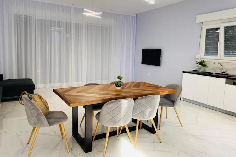 Acrotel Porto Brava Luxury Villas Ormos Panagias 3-bedroom villa 2 - 6 pax - Eetkamer