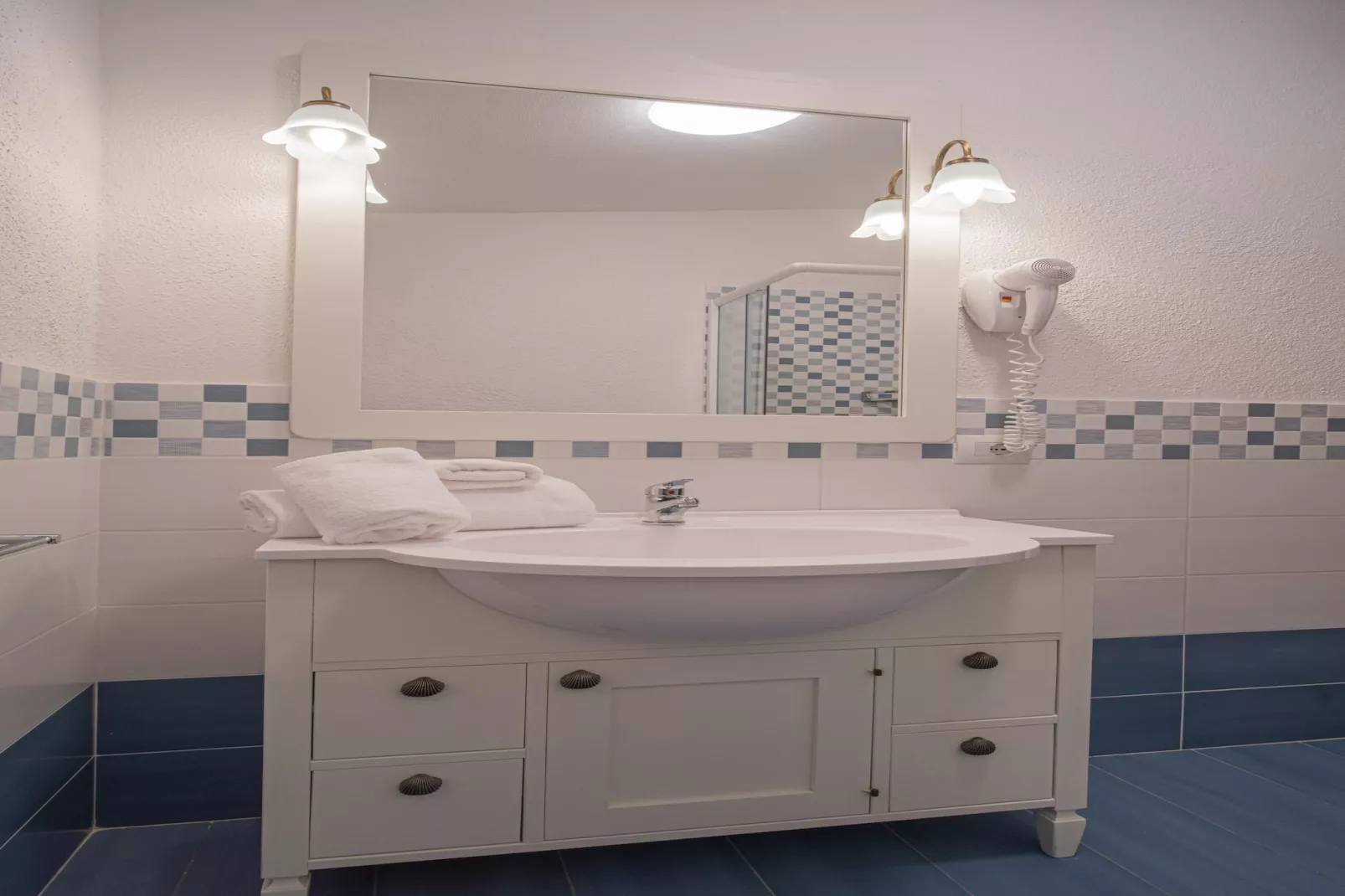 Felix Residence Hotel Costa Serena - Bilo Comfort - Badkamer