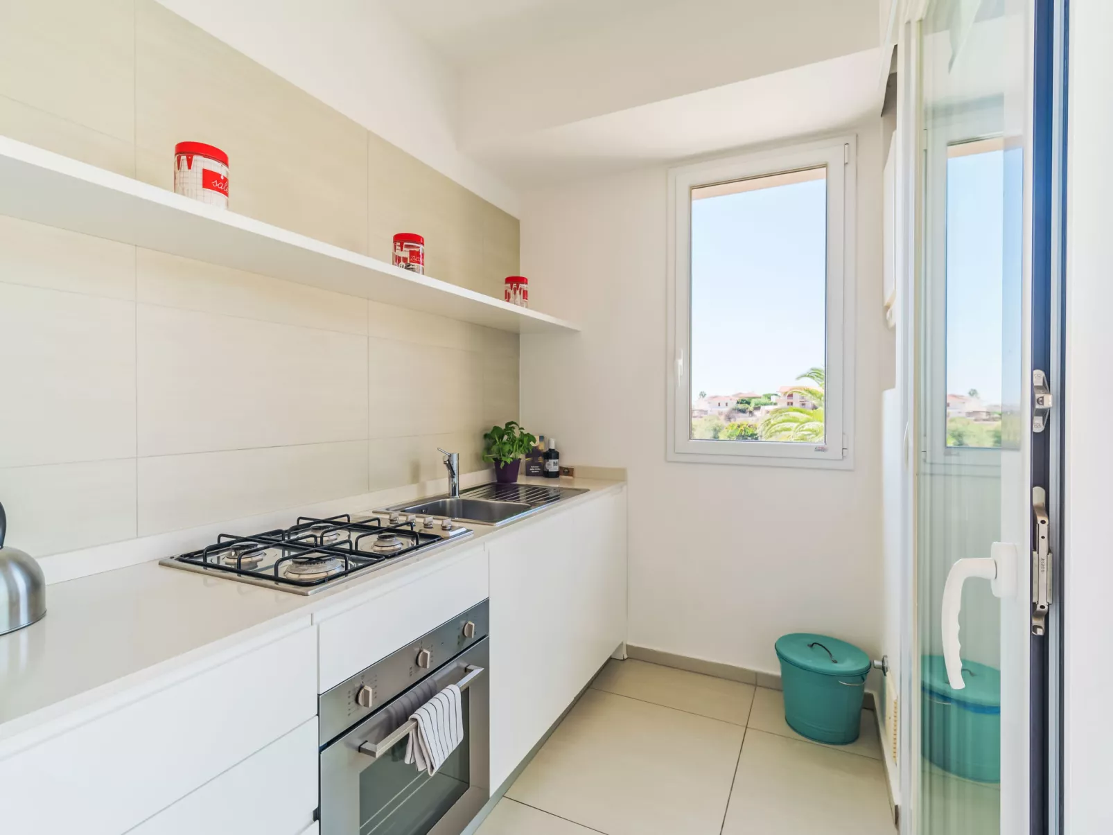 Appartamento con 3 camere al piano terra - Binnen