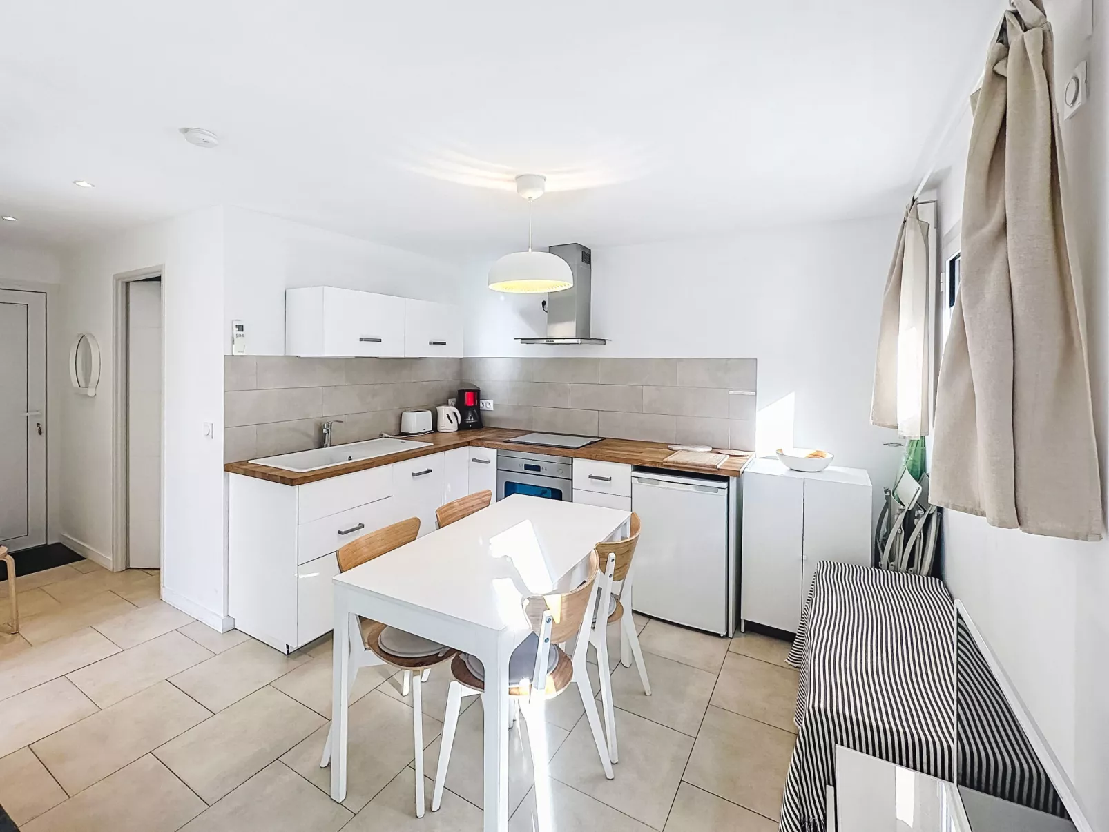 Le Perregaux - Binnen