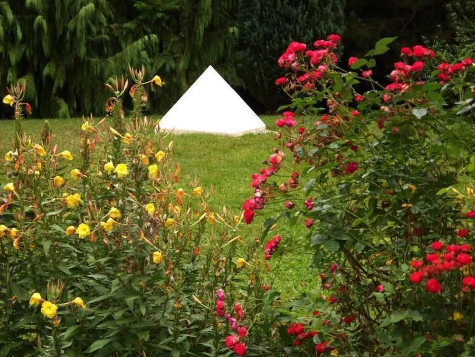 Mit großem Garten in La Prée - Image-tags.info