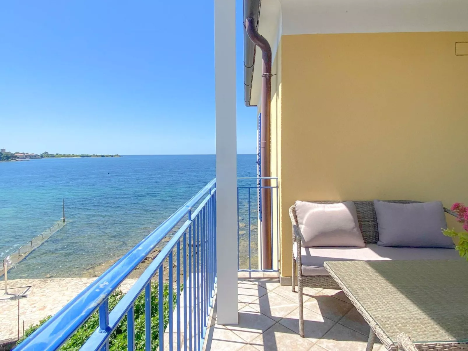 "Belvedere gore" - Buiten