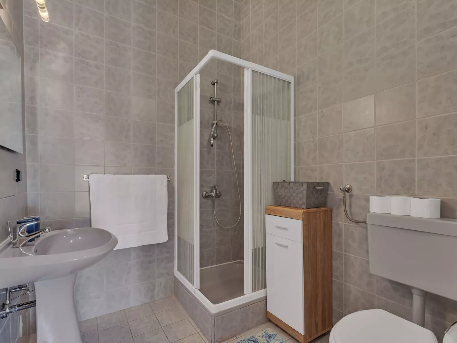 Gasthaus Lazeta - Binnen