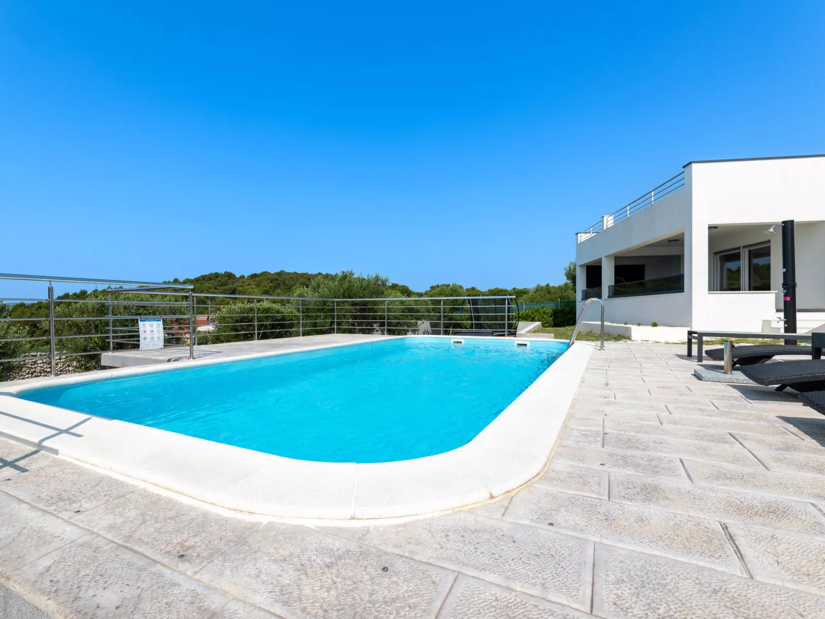 Ria with heated pool - Buiten