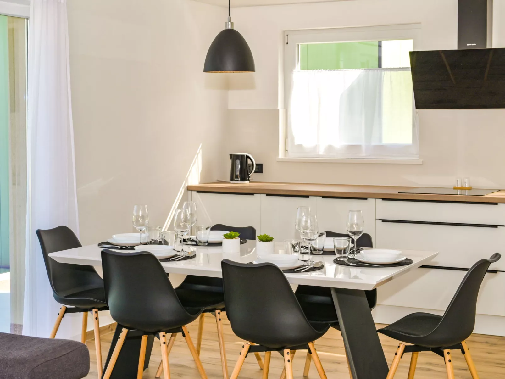 Montevernal - Binnen