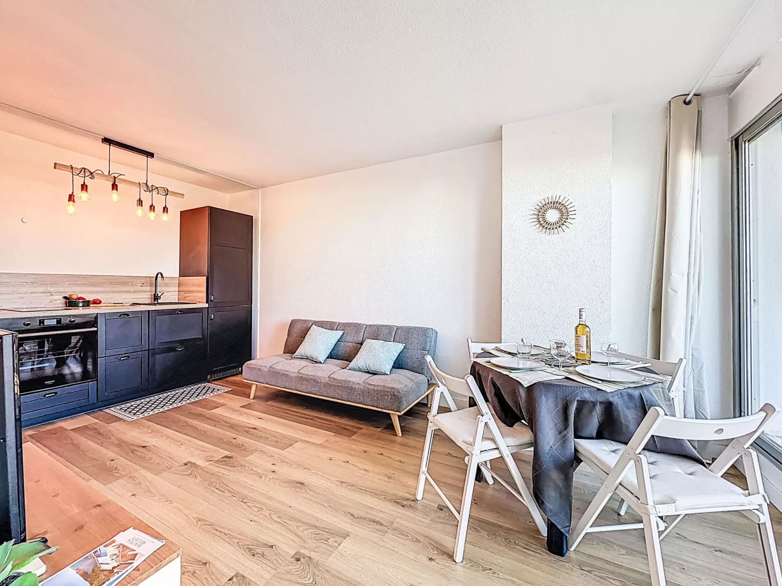 La Croisière - Binnen