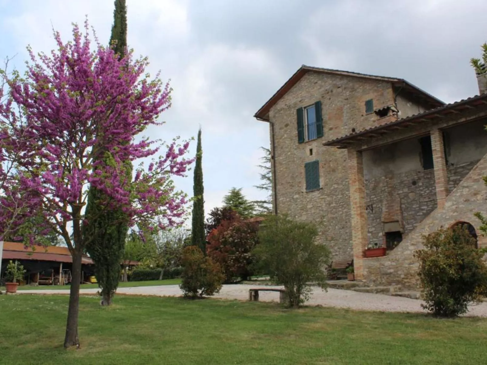 Rustikale Eleganz mit Blick auf die umbrische La - Image-tags.info