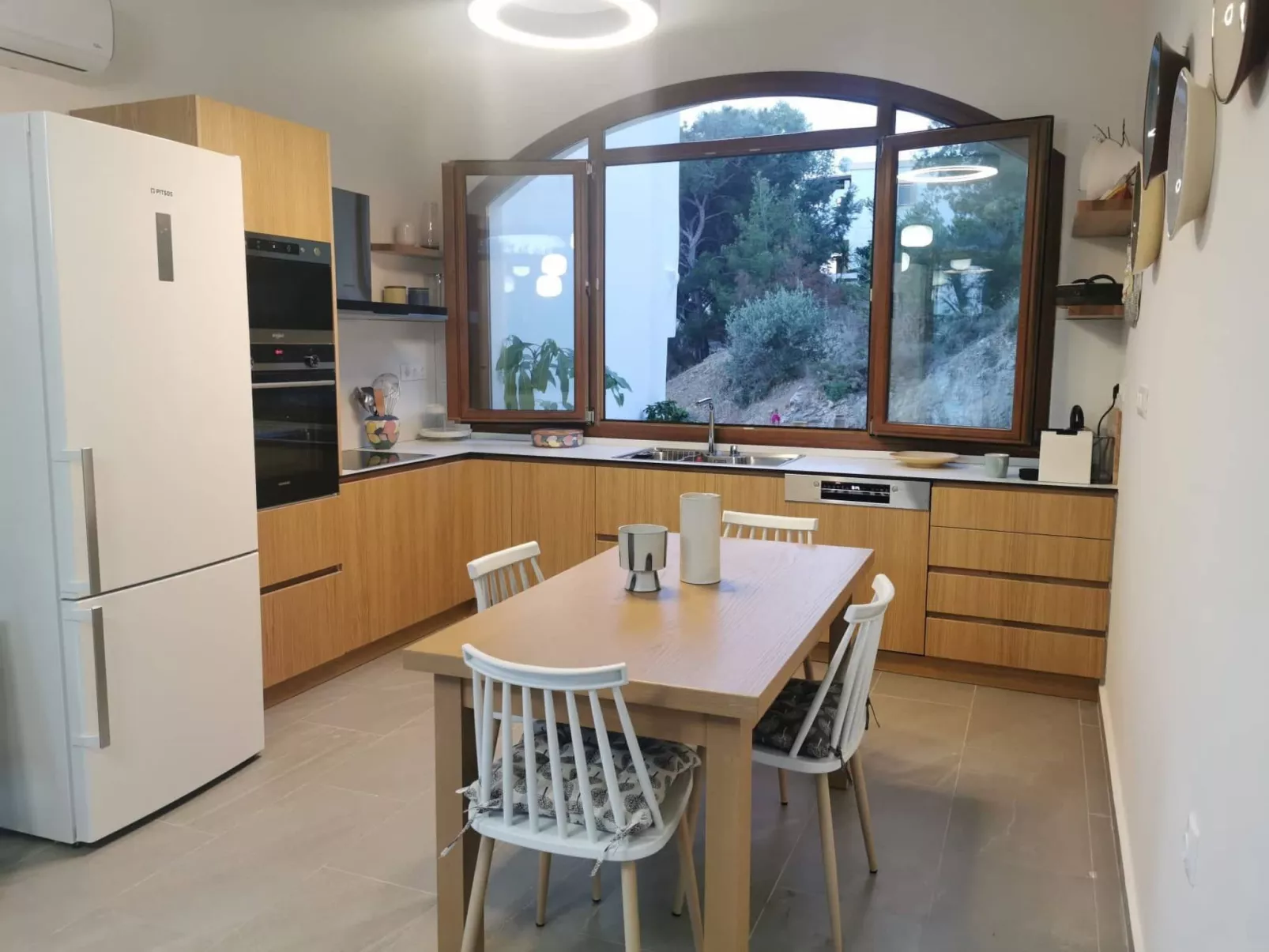 Luxuriöse, abgelegene Villa mit fantastischer Aussicht - Binnen