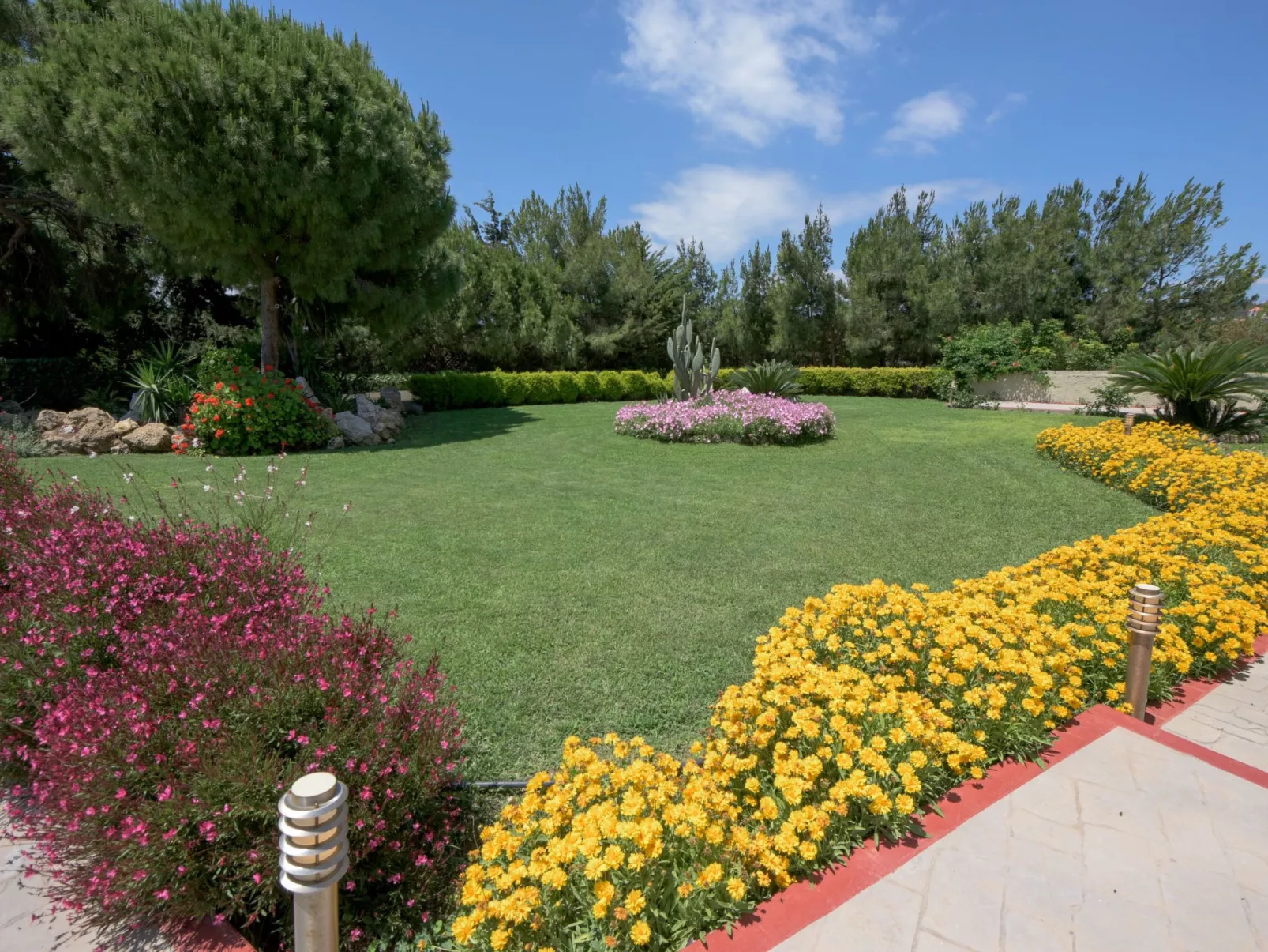 Luxuriöse, geräumige, private Villa mit sechs Schlafzimmern - Buiten