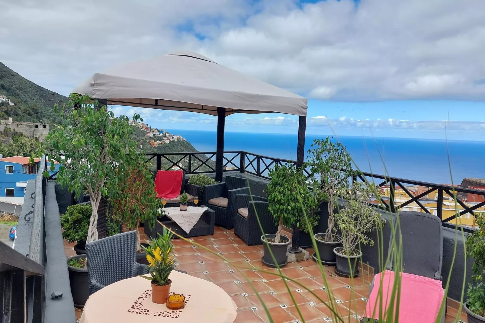 Apartamentos Monasterio de San Antonio 7 - Terrasbalkon