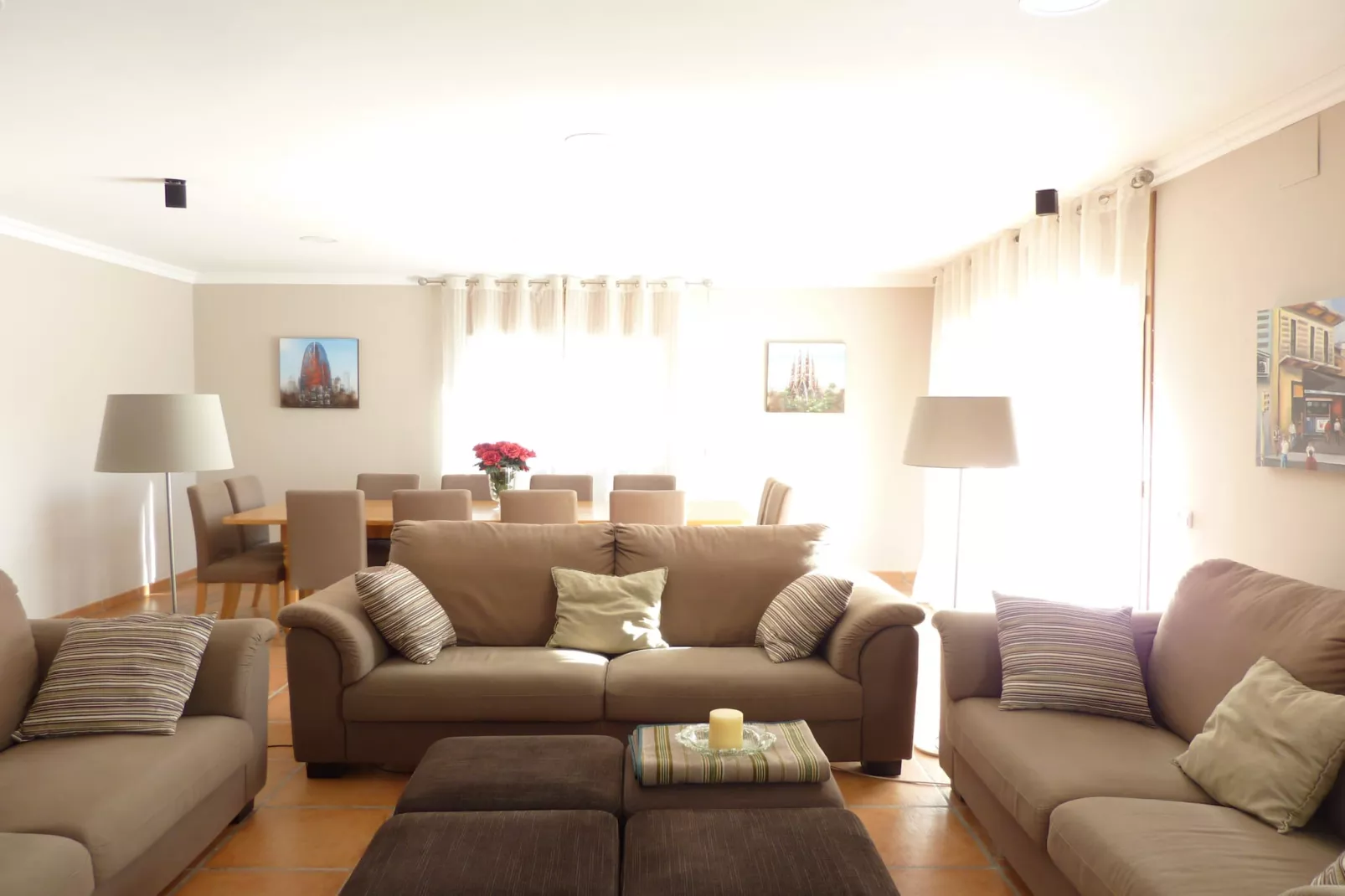 Vivalidays Villa Kiros - Woonkamer