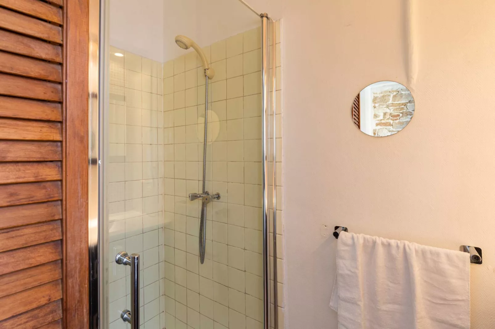 EA-9-PERRIN - Badkamer