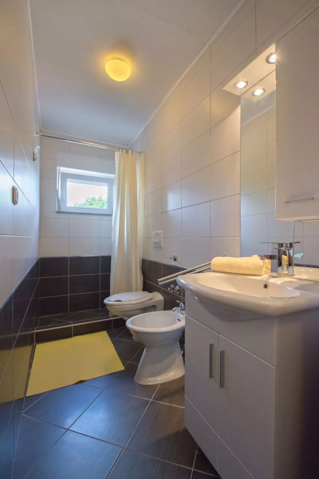 Wohnung mit Balkon - Image-tags.info