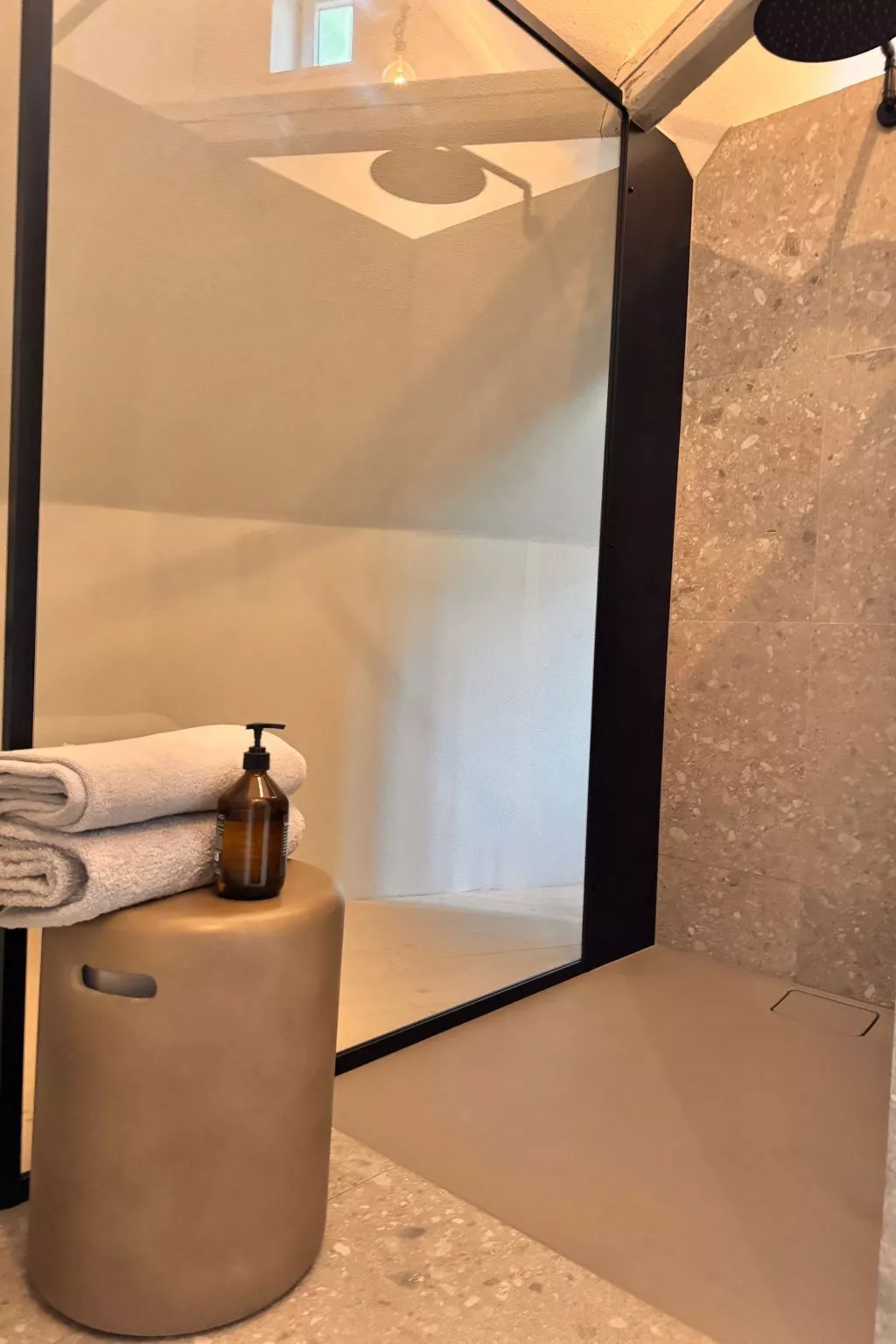 NEU!   dasErbhaus - Binnen