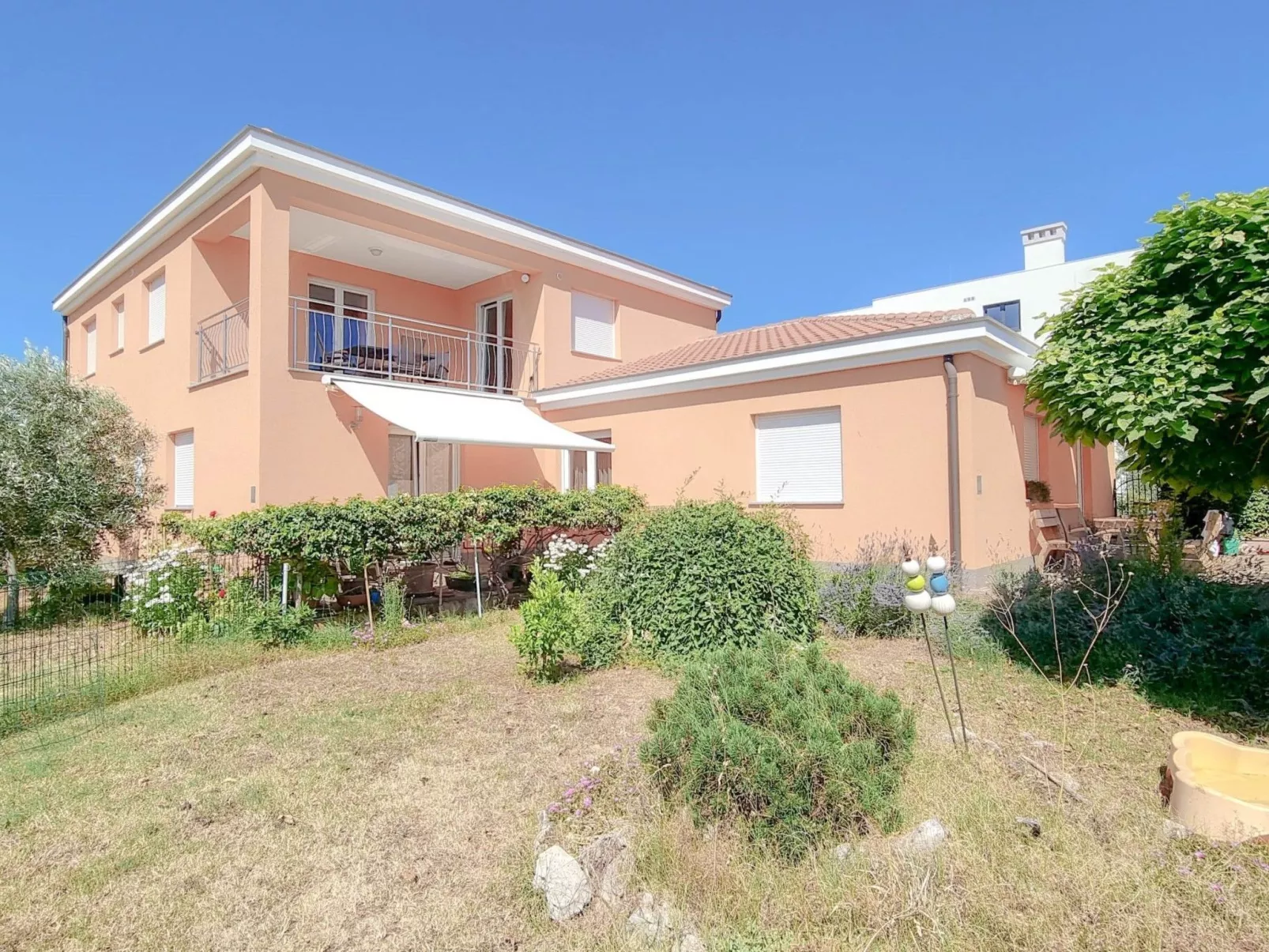 Wohnung "Barbara" mit Terrasse - Buiten