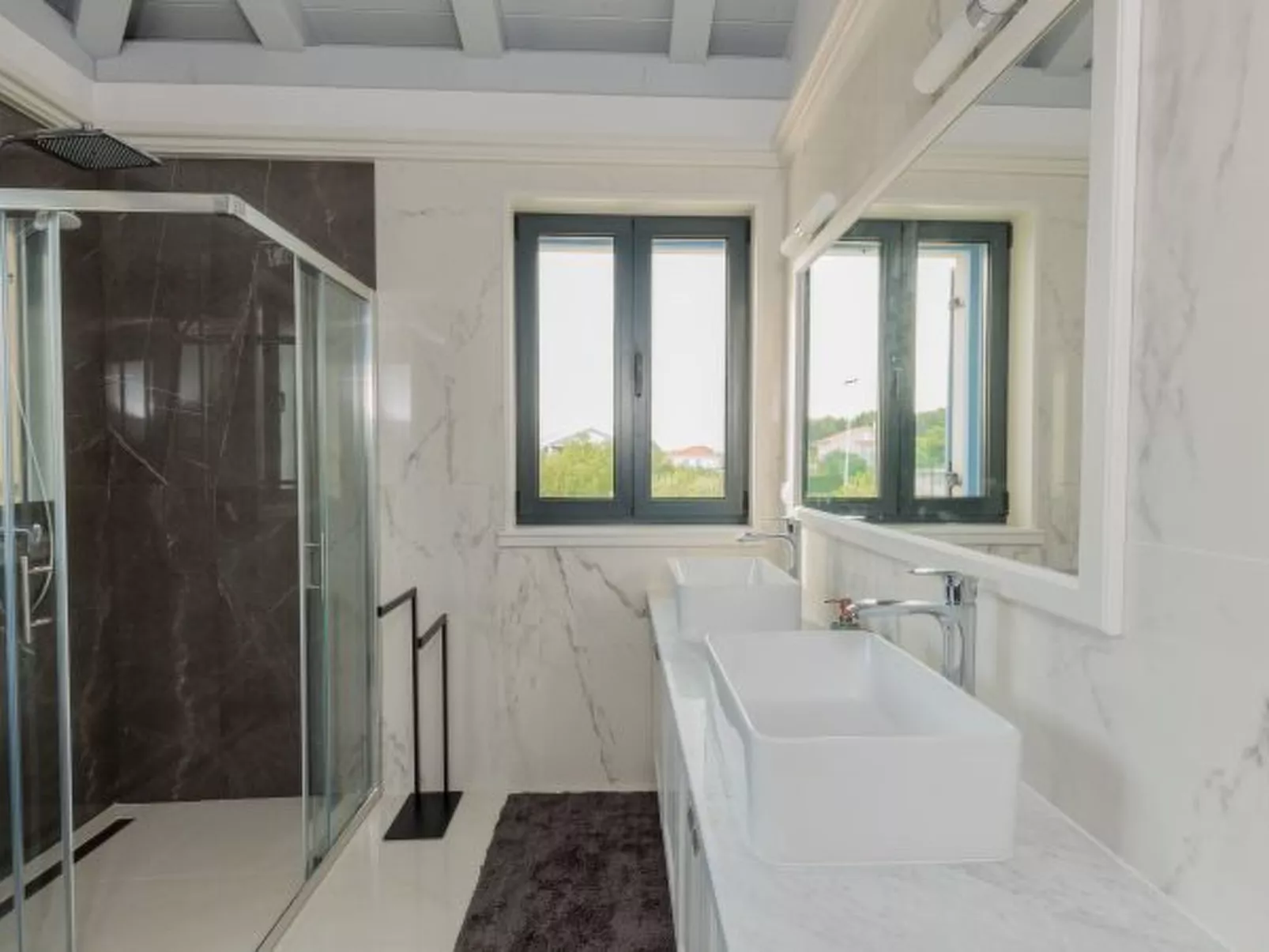 Seafront Villa Adriatica with pool - Image-tags.info