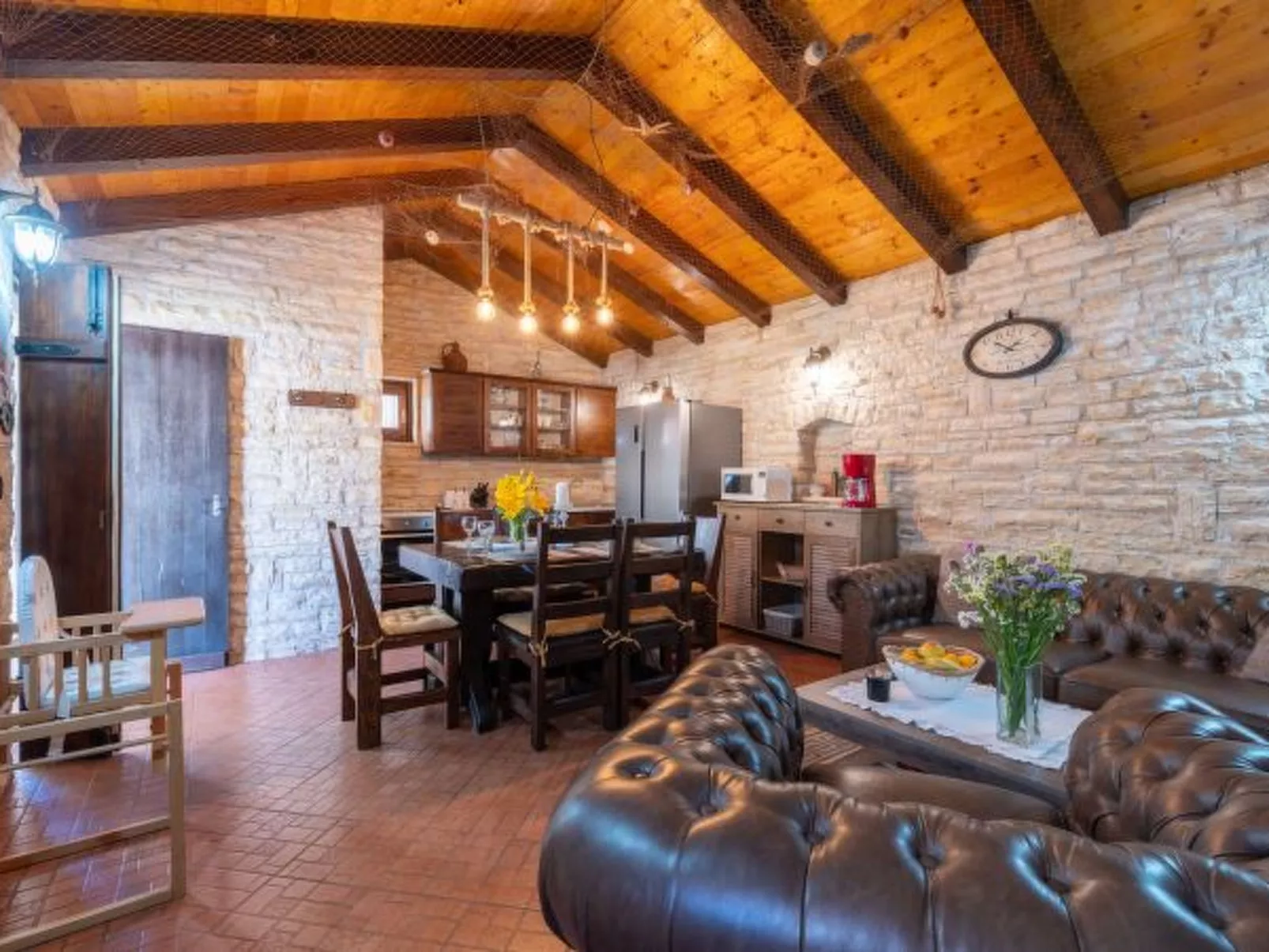 Stone villa Tea with pool - Image-tags.info