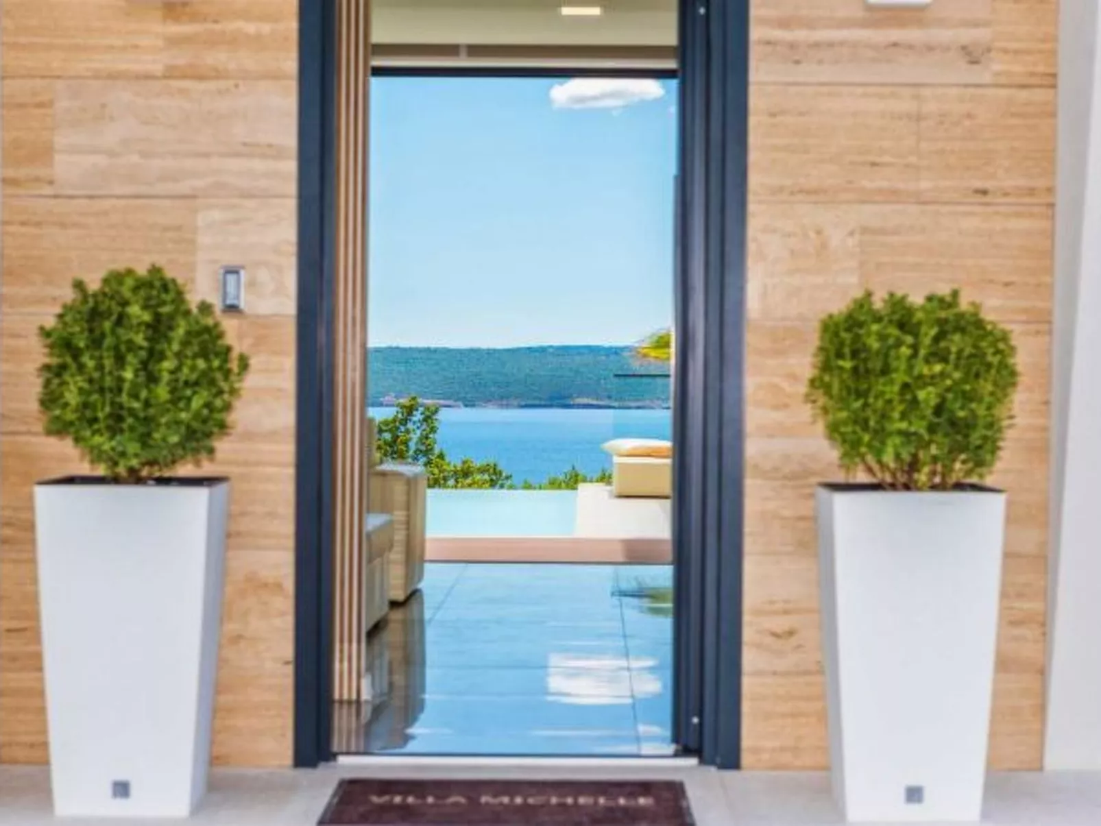 Luxury Villa Michele with infinity pool - Image-tags.info