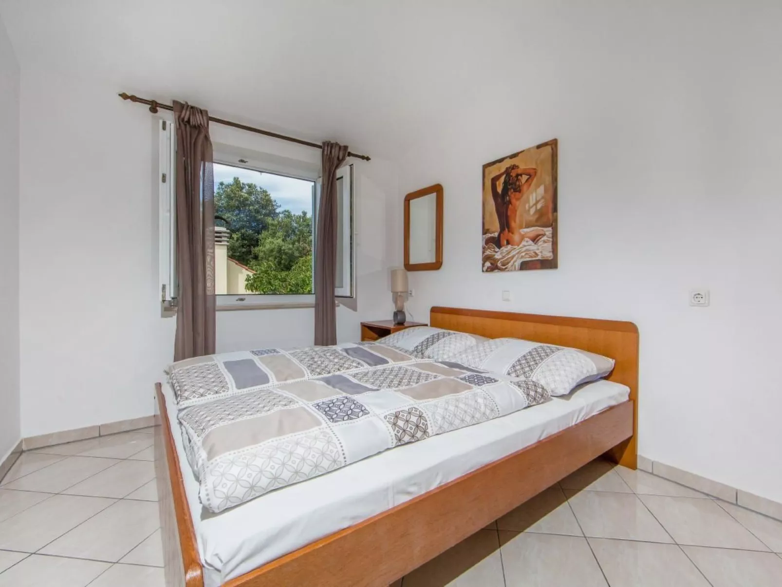 Mit Pool - Image-tags.info