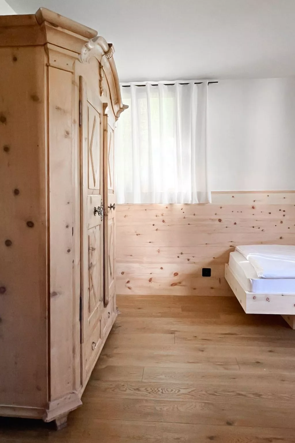 Curtin Duas - Binnen