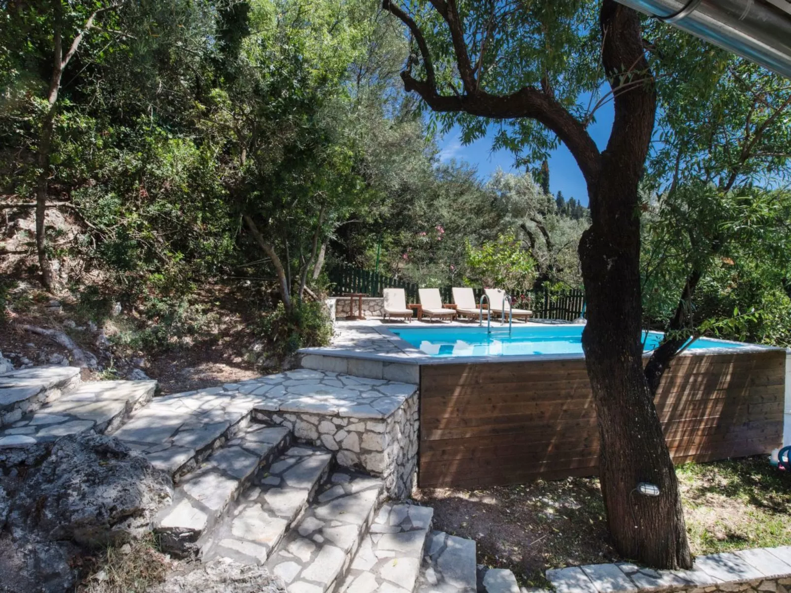 "Casa Piccola" mit Blick auf das Wasser - Image-tags.info