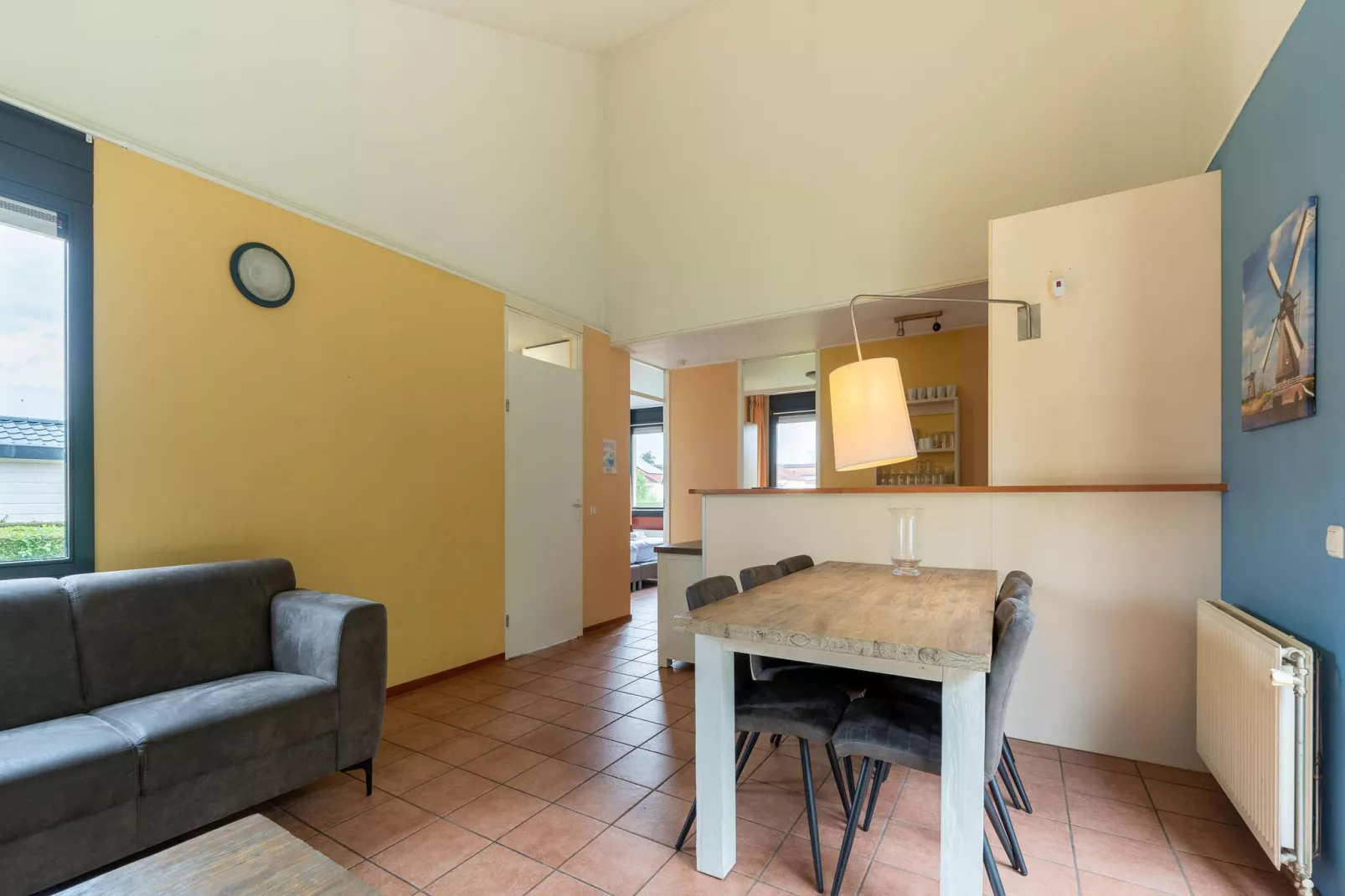 Gelijkvloerse vakantiewoning 6 pax property nr 55-Eetkamer