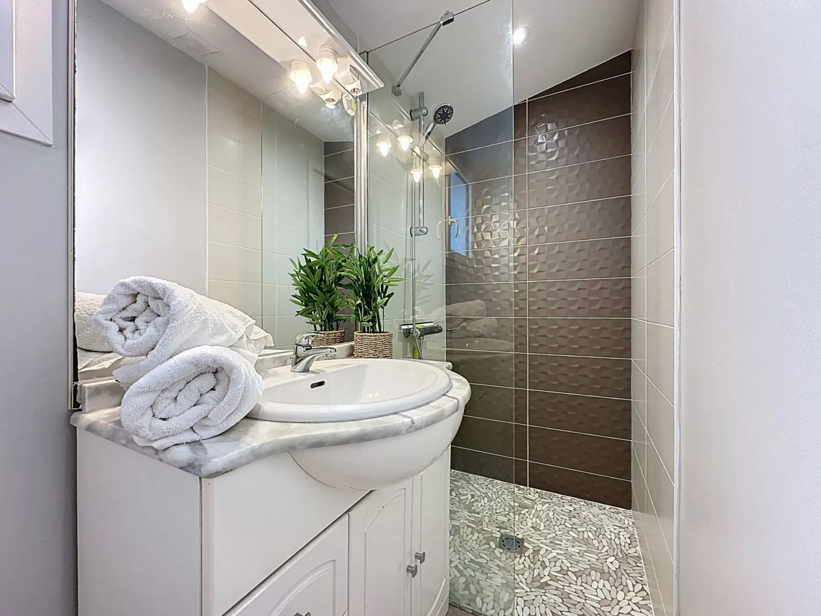 Les Rochers du Roi - Binnen