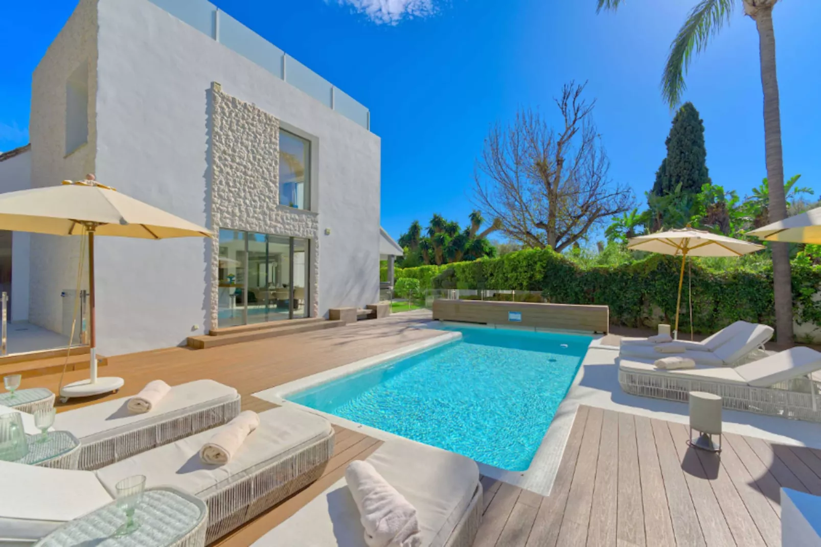 Contemporary & Very Spacious Villa Puerto Banus - Zwembad