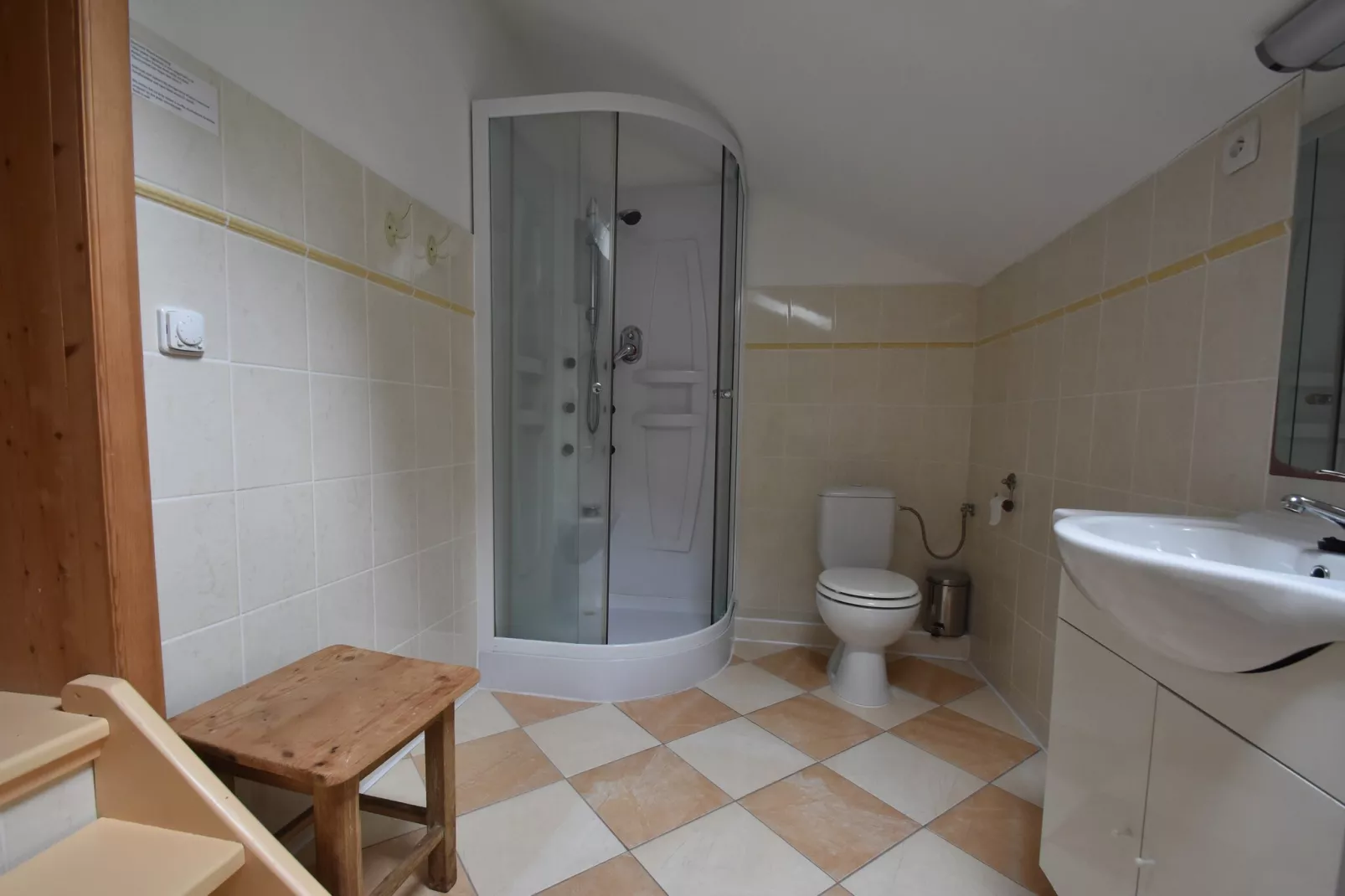 Chalet Nisou 2 - Badkamer