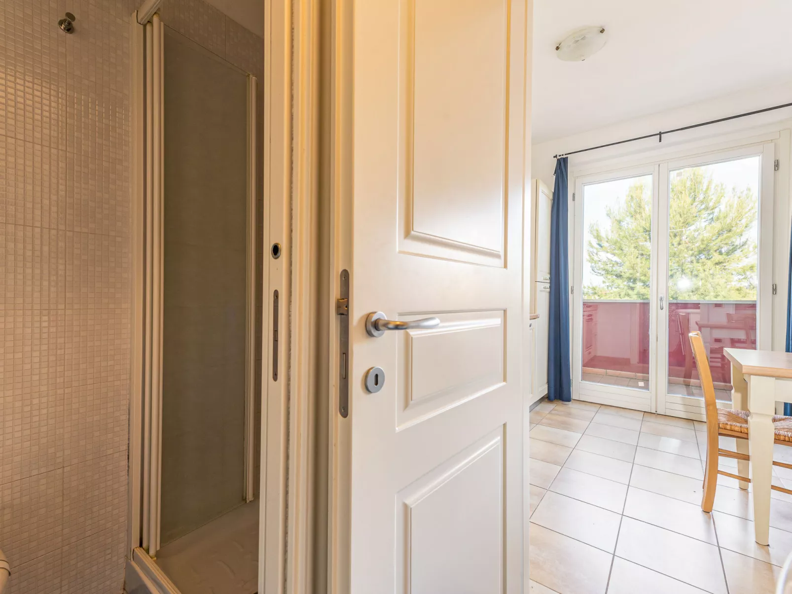 Aba Village - Binnen