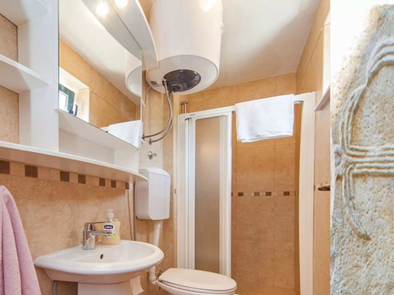 Villa mit Pool, Oslje - Binnen