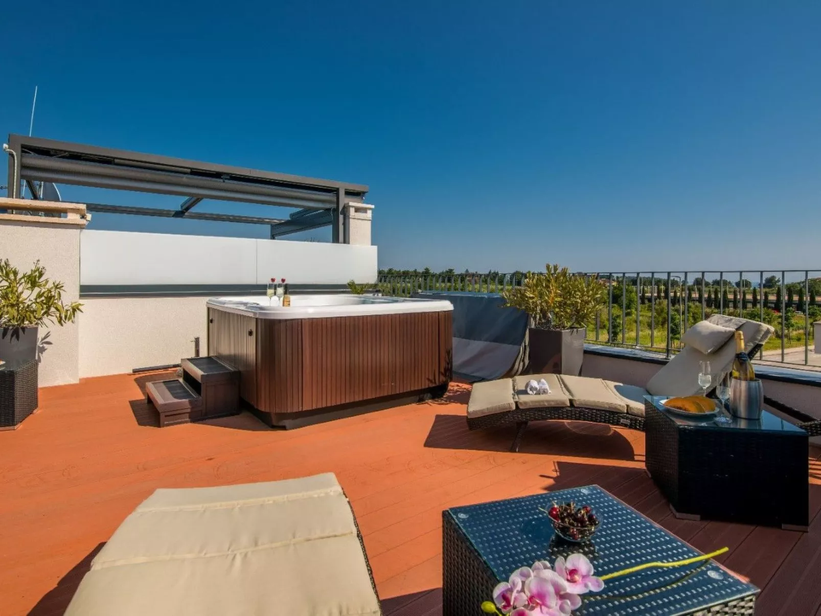 Für 6 Personen ca. 130 m&sup2; in Novigrad, Adriaküste Kroatien (Westküste von - Binnen