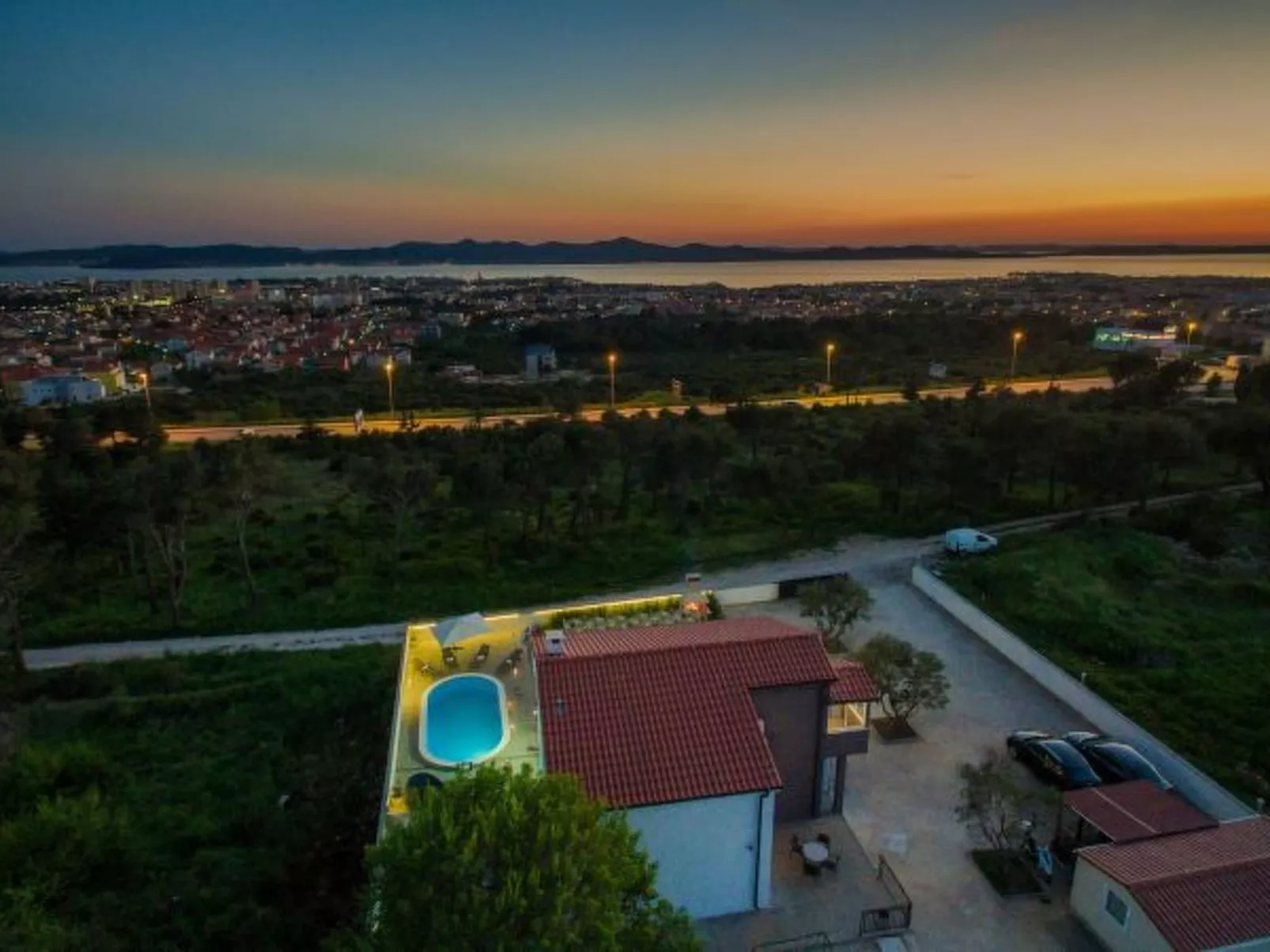 Beautiful villa Horizon - Image-tags.info