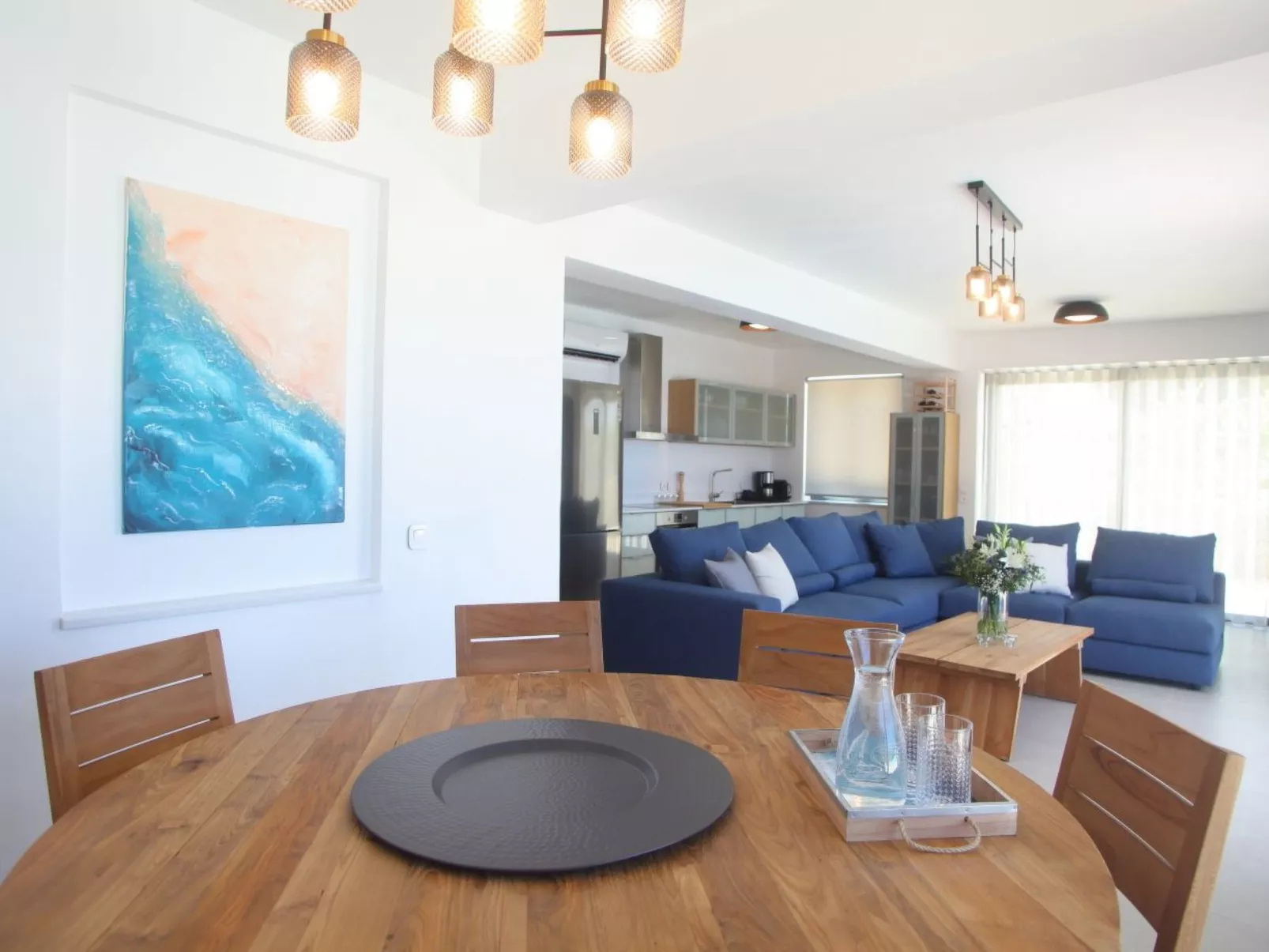 "Capro" mit Infinity-Pool - Binnen