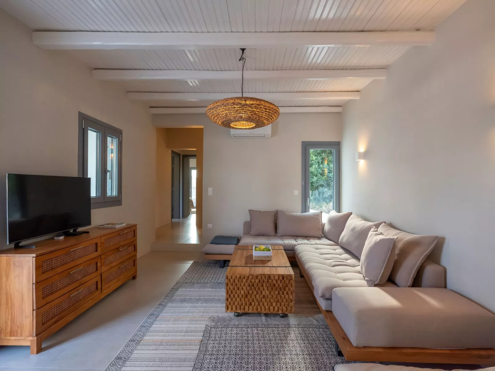 Sunset Gypsy stilvolles modernes Dorfhaus mit Whirlpool - Binnen